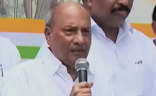 AK Antony: Need Support of Both Minority and Majority Communities to Fight Against Modi - Sakshi