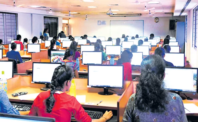 Inter-Practical Tests during JEE Main January Session - Sakshi