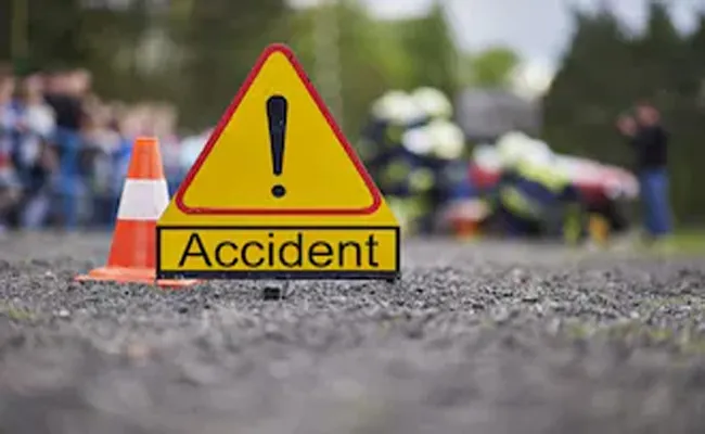 1,53,972 people killed in road accidents in India in 2021 - Sakshi