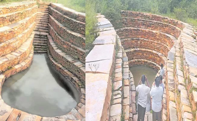 350 Years Old Stepwell Has Come To Light In Mylacherla Prakasam District - Sakshi