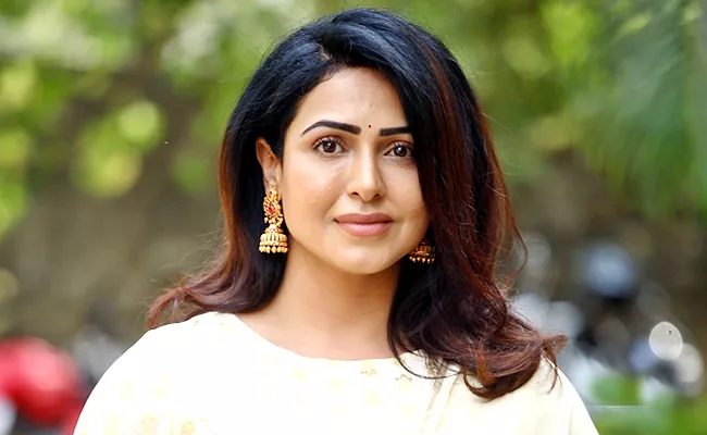 Actress Nandini Rai Opens Up On Her Struggle With Depression - Sakshi