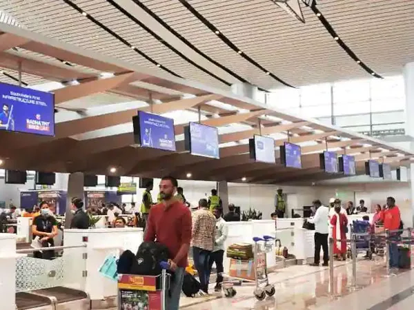 GMR Hyderabad International Airport Plans To Raise Rs 1250 Crore Via Ncds - Sakshi