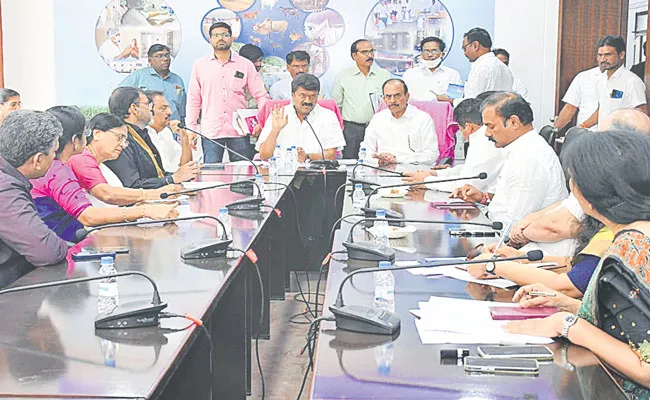 Telangana Ministers Review Arrangements For Christmas Festival Celebrations - Sakshi