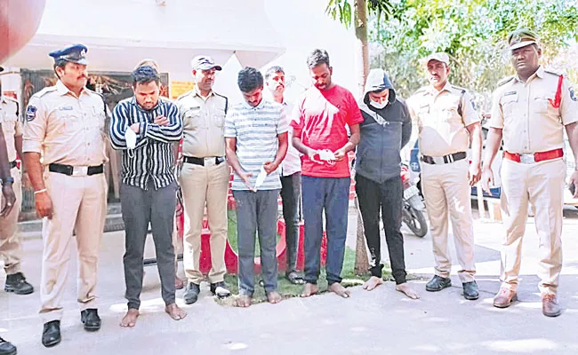 Shadnagar Police Arrested Four People Due To Murder Case - Sakshi