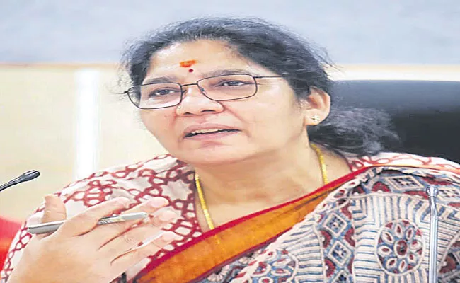 Telangana: Satyavathi Rathod About Podu Lands Rails - Sakshi