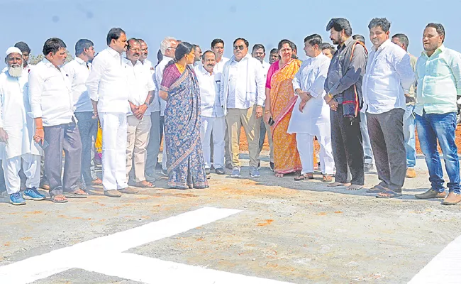 CM KCR to Inaugurate Mahabubabad Collectorate Building - Sakshi