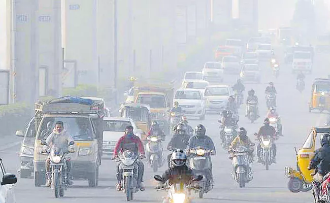 How to Drive Safely in Fog: Cyberabad Traffic Police Tips - Sakshi