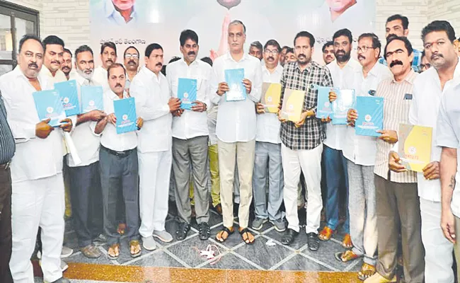 Minister Harish Rao At Launch Of PRTUTS Dairy - Sakshi