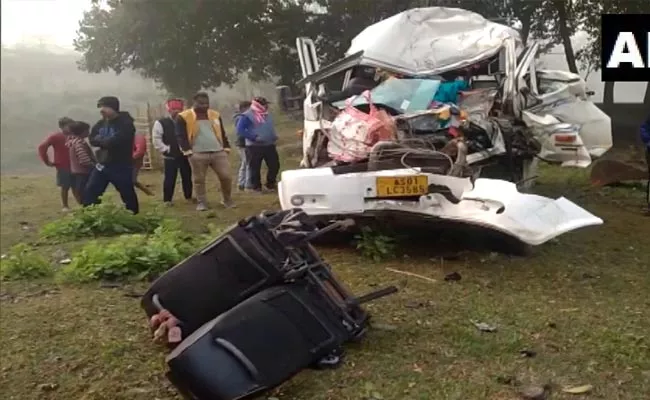 Pilgrims Dead In Assam Road Accident On National Highway-37 - Sakshi