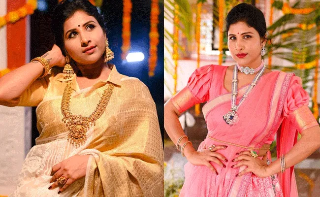 Singer Mangli Debut As Heroine with Padaraya Movie - Sakshi