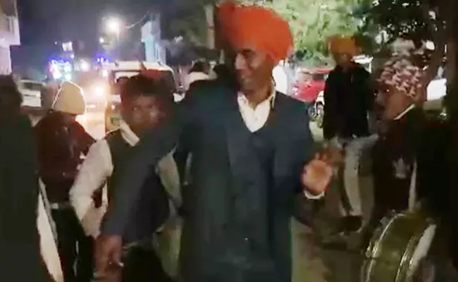 Kanpur Man Sudden Dies At MP Rewa Wedding Video Viral - Sakshi