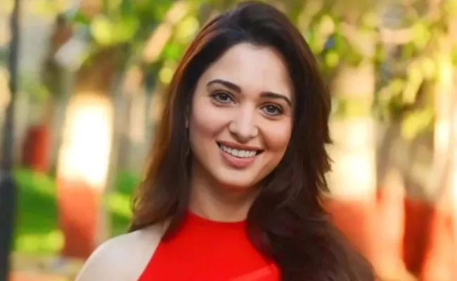 Heroes behave like that in romantic scenes: Tamannaah - Sakshi