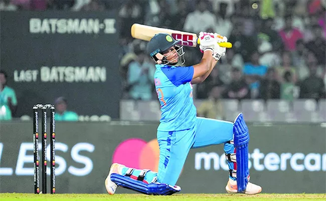 Trisha, Kashyap help India to 86 run win over Scotland - Sakshi