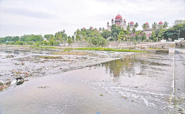 PCB Report Says Slight Decrease Pollution Of Musi River - Sakshi