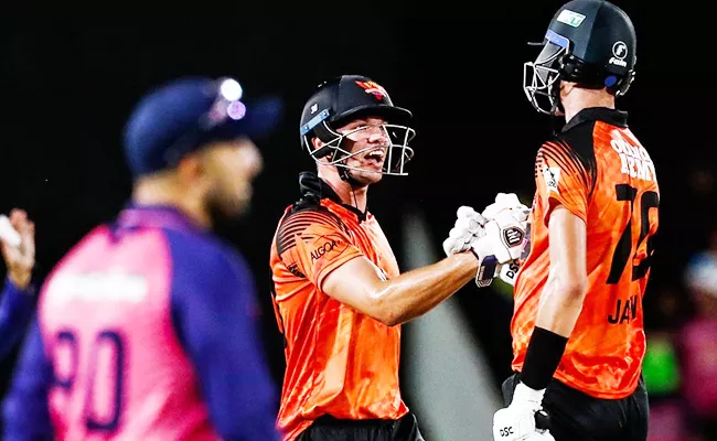 SA20 23: Sunrisers Beat Paarl Royals By 5 Wickets 3 Back To Back Wins - Sakshi