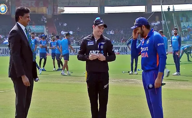 Rohit Sharma Forget Team Decision After Winning Toss Vs NZ 2nd ODI - Sakshi