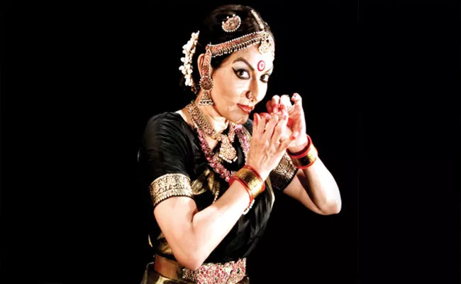 Mallika Sarabhai About His Dance Performance At Hanamkonda - Sakshi