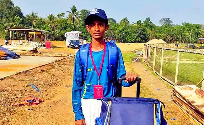 Bhanu Swaroop From Vizag Selected For Andhra Cricket Under-14 Team - Sakshi