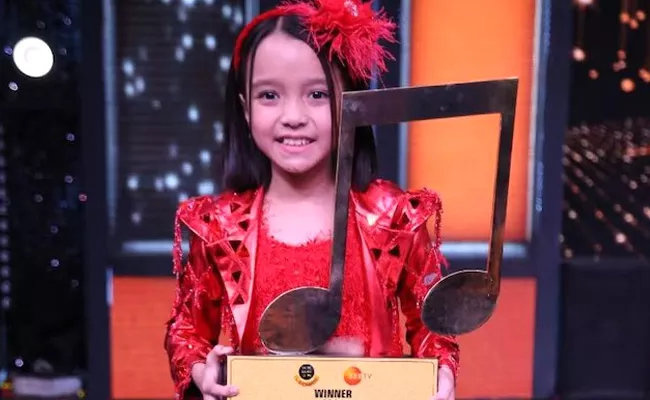 Sa Re Ga Ma Pa Little Champs9 Winner Jetshen Dohna Wins Rs 10 Lakh Cash Prize - Sakshi