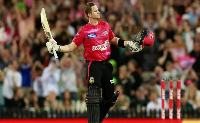 BBL 2022 23: Steve Smith Scores Another Blasting Fifty Vs Hobart Hurricanes - Sakshi