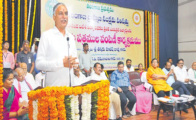 Minister Harish Rao Appreciated Telangana CM KCR - Sakshi