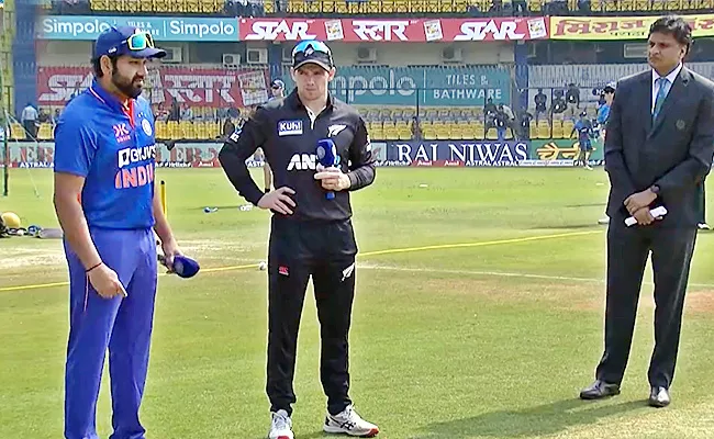 Ind Vs NZ 3rd ODI: Playing XI Umran Chahal In New Zealand Won Toss Check - Sakshi