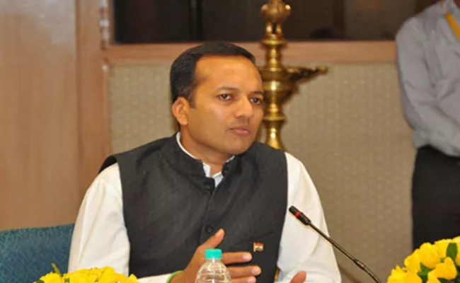 Jail inmate sends threat letter to industrialist Naveen Jindal - Sakshi