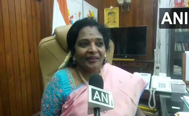 Tamilisai Soundararajan Serious Comments On KCR Government - Sakshi