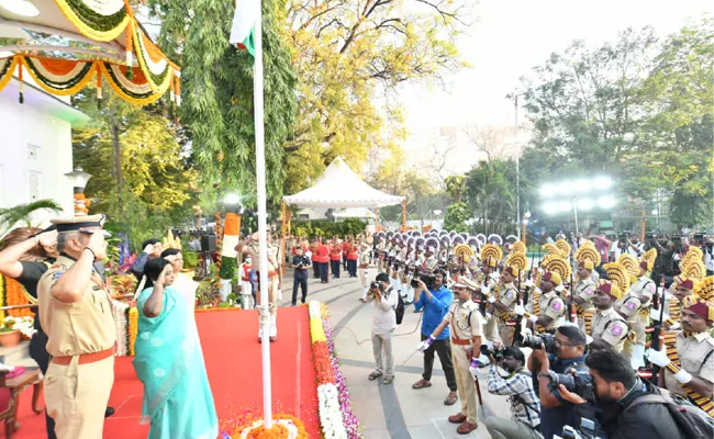 Republic Day Celebrations At Telangana Raj Bhavan - Sakshi