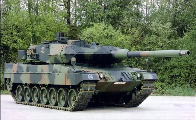 Russia-Ukraine war: Germany to send Leopard tanks to Ukraine - Sakshi