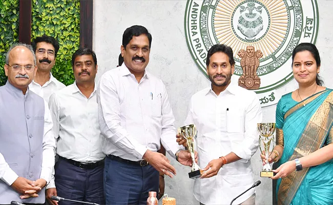 AP CM YS Jagan Congratulates Health Officials - Sakshi