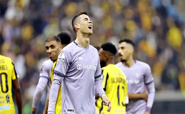 Ronaldo Taunted Messi Chants After Al Nassr Knocked-Out Saudi Super Cup - Sakshi