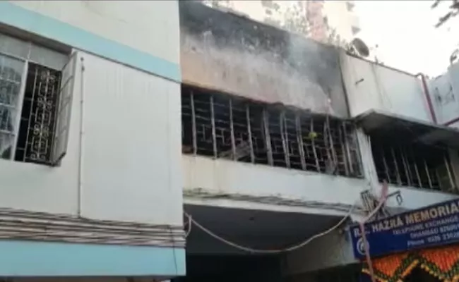 Jharkhand Dhanbad nursing home Fire Accident Several Dead - Sakshi