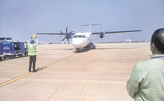 Apron extended into use At Gannavaram Airport - Sakshi