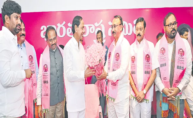 KCR Announced Thota Chandrasekhar as AP BRS Party president - Sakshi