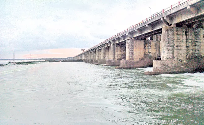 Andhra Pradesh Govt To Godavari Board On New projects - Sakshi