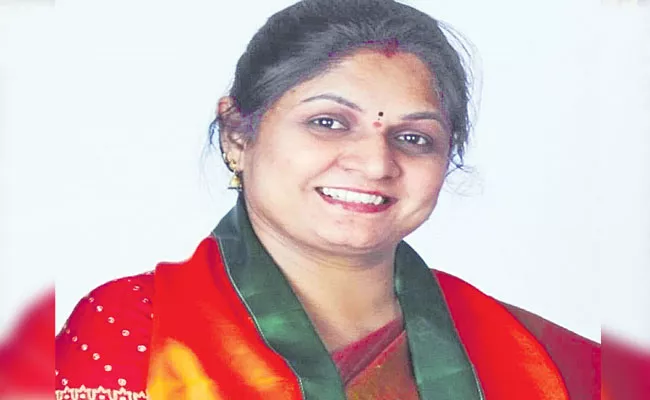 Rumours On Musheerabad BJP Leader Vijayalakshmi Joins In TRS - Sakshi