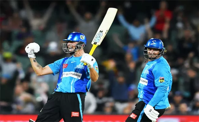 Adelaide Strikers Complete Highest Successful Run Chase In Big Bash League History - Sakshi