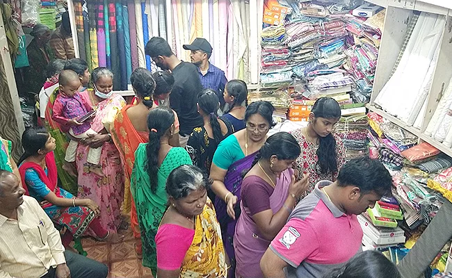 Sankranti Festival 2023: Shopping Sprees In Telugu States - Sakshi