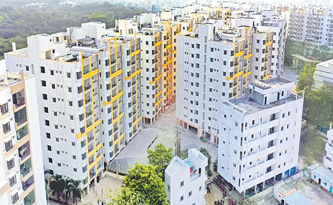 Telangana Govt To Sell Rajiv Swagruha Towers At Pocharam - Sakshi