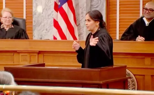 Meet Manpreet Monica Singh First Female Sikh Judge In US - Sakshi