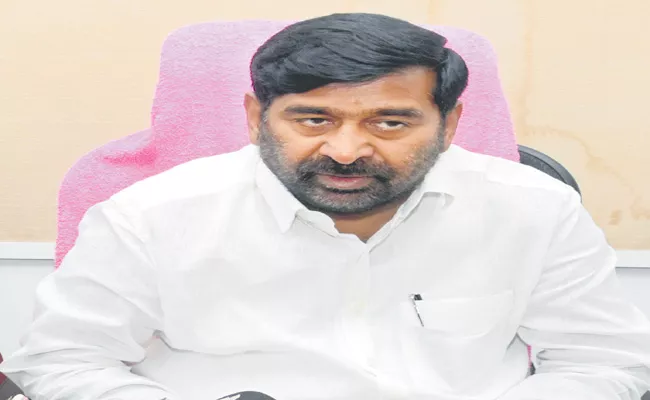 TS Minister Jagadish Reddy Ordered To Issue TSSPDCL Recruitment Notification - Sakshi