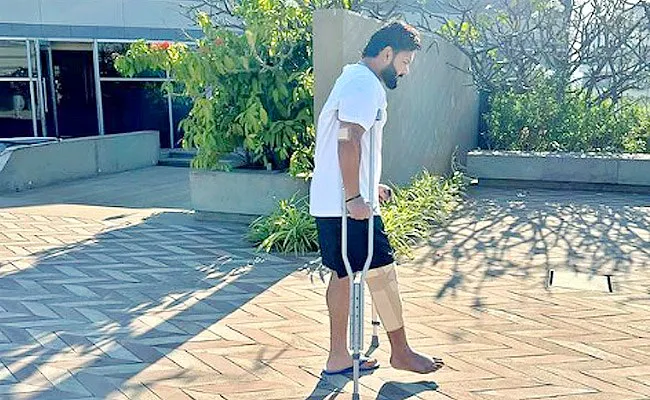 Rishabh Pant Shares First Images Of Walking Since Horrific Car Accident - Sakshi