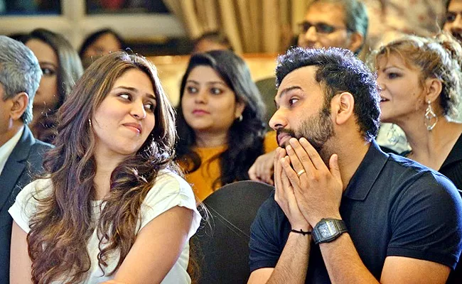 Rohit Sharma Wife Ritika Sajdeh Epic Reaction Over His Knock Viral - Sakshi