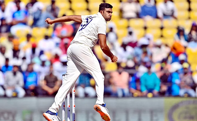 Ashwin breaks Harbhajan Record most test wickets against australia - Sakshi