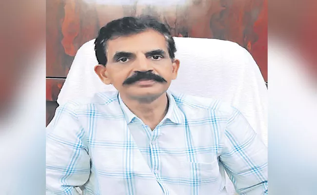 Vikarabad District Forest Officer Venkateshwar Reddy Transferred - Sakshi