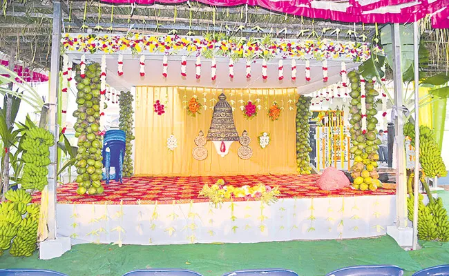 Farmer Held An Organic Wedding In Khammam - Sakshi