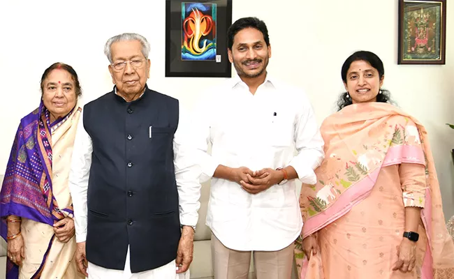 Cm Jagan Meets Governor Biswabhusan Harichandan - Sakshi