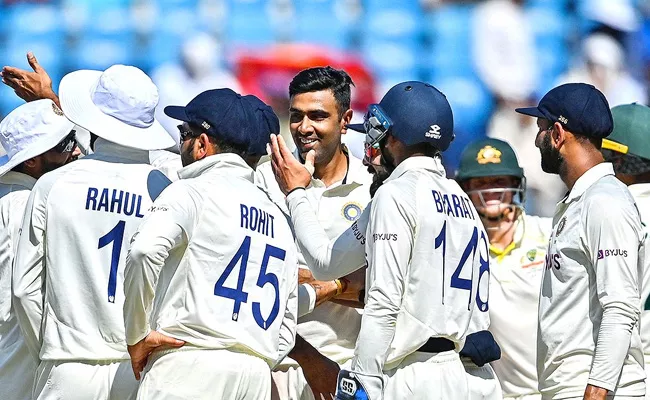 Ind Vs Aus: Mohammad Kaif Brutally Trolls Australia After 1st Test Hammering - Sakshi