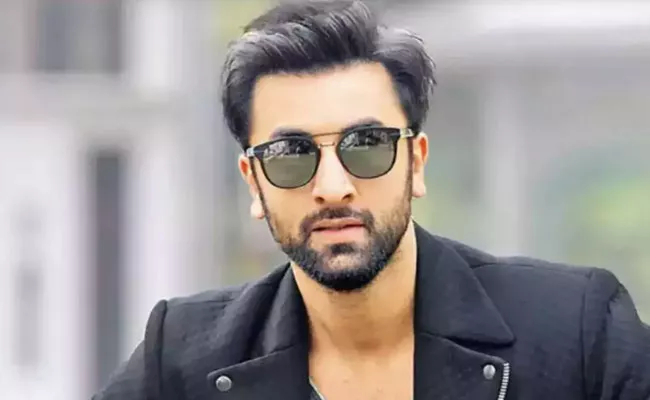 Ranbir Kapoor Talks About Yash Raj Films Dilwale Dulhania Le Jayenge - Sakshi